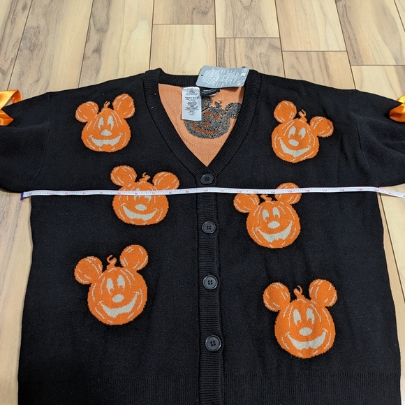 NWT! Disney Parks Her Universe Halloween Mickey Mouse Pumpkin Ribbon Cardigan M - Picture 11 of 16
